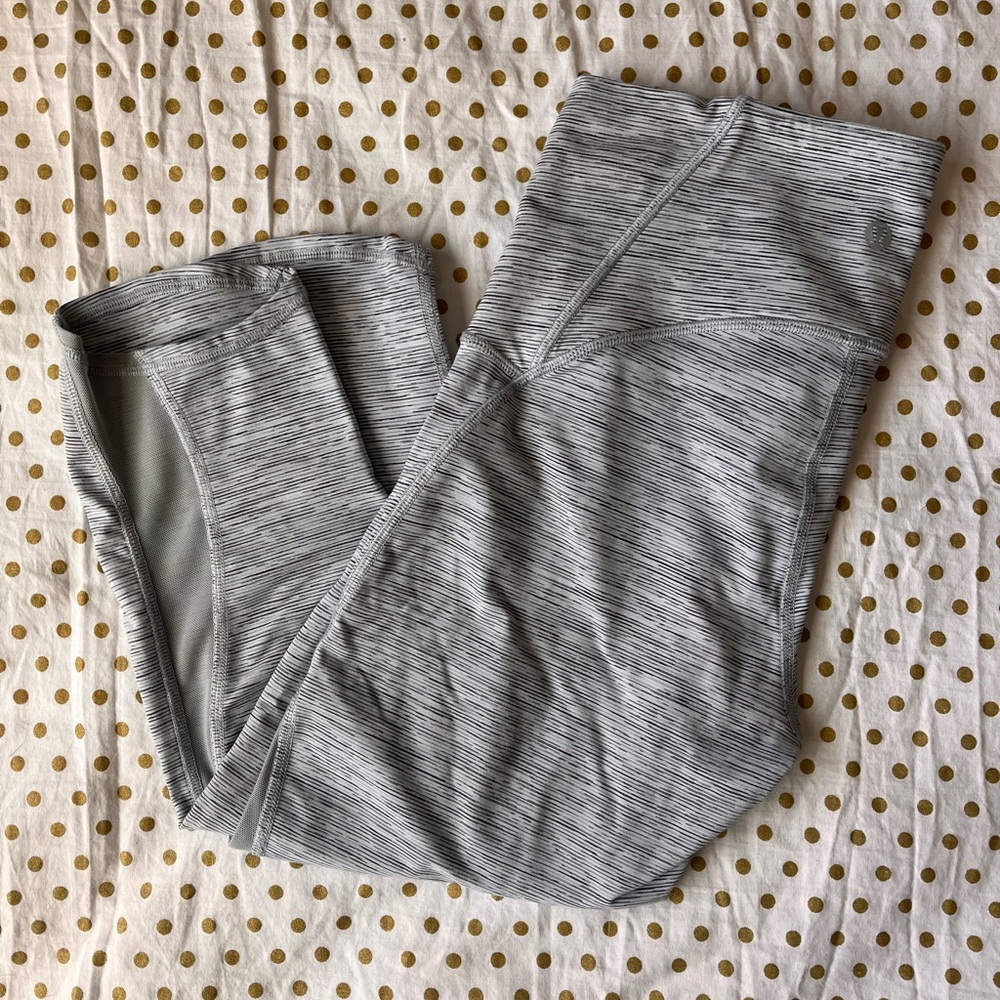 Lululemon Heather Gray Capris
